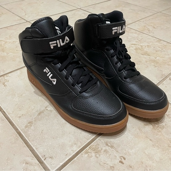 FILA Basic Black 90's Style High Top Gum Sole Ankle Strap Mens Size 10 - Picture 1 of 8